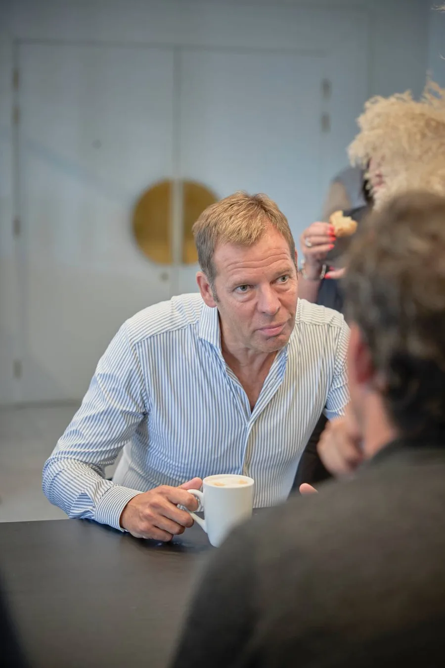 Ivo Van Genechten in gesprek tijdens een individuele begeleiding